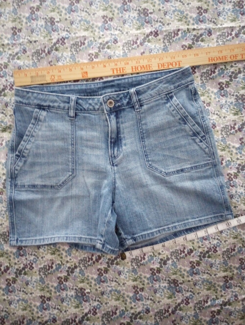 Liz Claiborne Light Blue Jeans Shorts